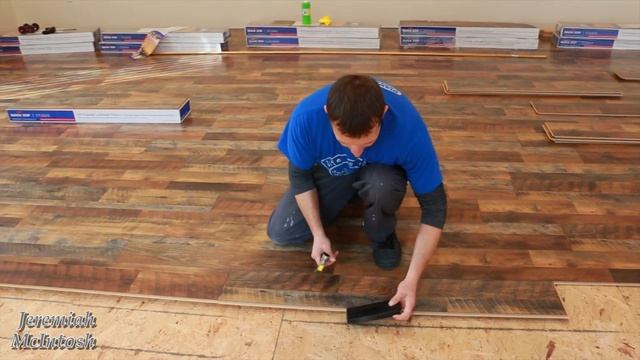 How to install Lowe’s Quickstep Studio Restoration Oak Laminate Flooring! Awesome Looking and cheap