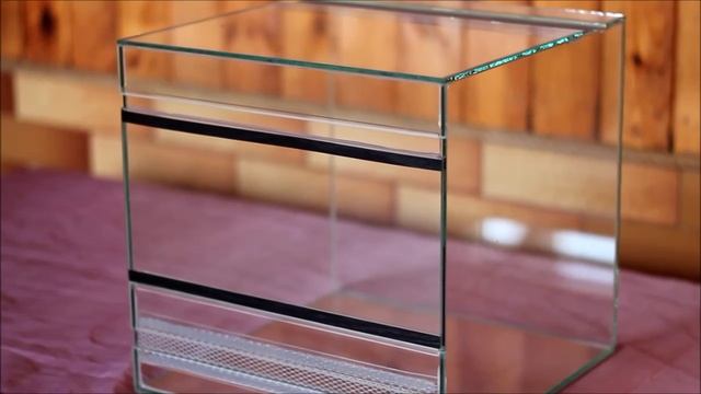 Террариум 30*30*30 для птицеедов и мелких рептилий.