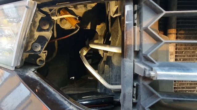 How you can change your halogen fog lights to LEDs on your Skoda Superb III