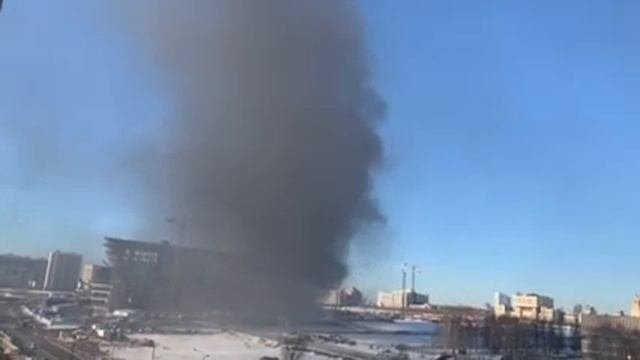Пожар на стройке на территории МГУ 28.02.2022