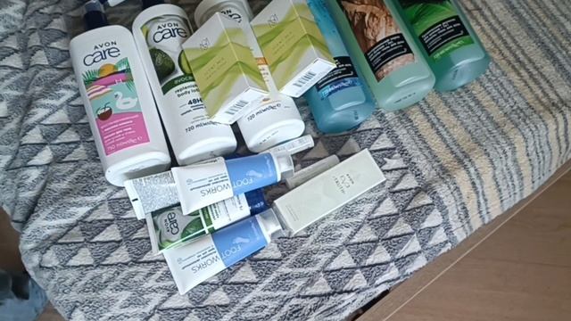 Avon апрель 2023 годовая закупка расходников + подарок первого шага стартовой программы