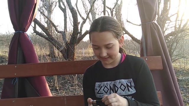 Рассудите друзья что делать в такой ситуации? Жду критики...
