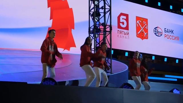 DARAFEELS и студия современного танца Diamonds - Знак (2021)