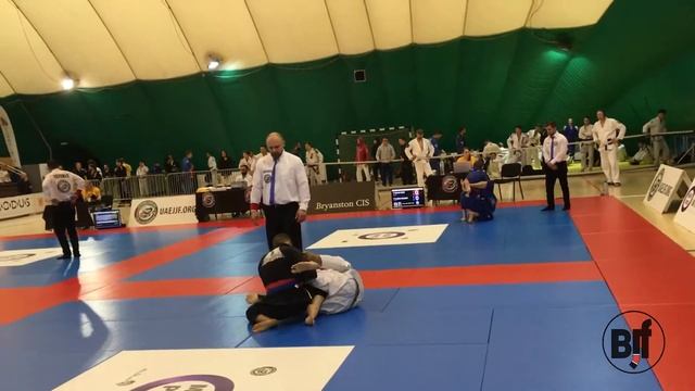 Александр Чикров vs Yesbolat Medeuov uaejjf Moscow international PRO 2017 / Day GI