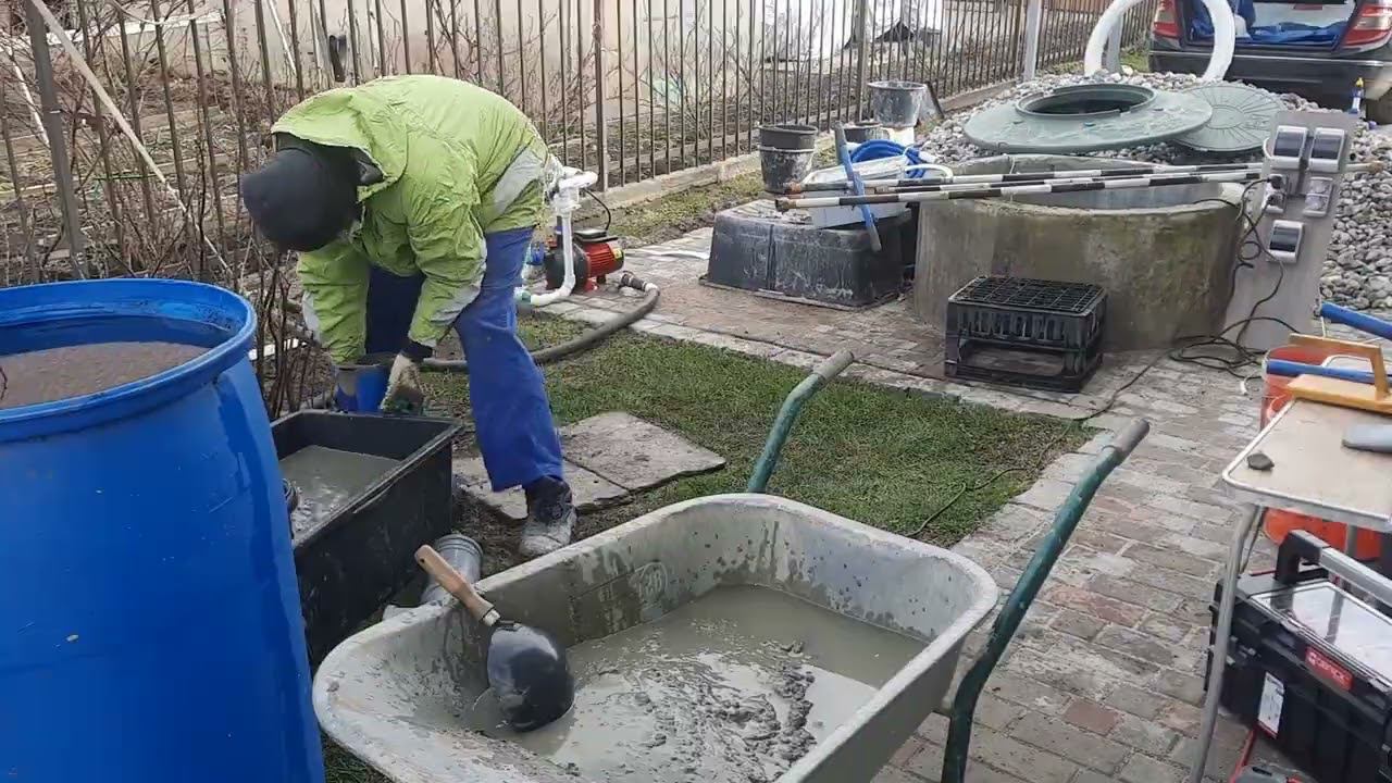Первая абиссинская скважина сезона. Бурю в колодце. Калининград 2024. Заказать бурение 8-921-1044428