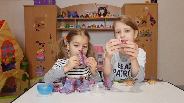 Марион и Мариус открывают сюрпризы 0+