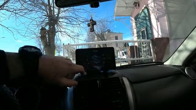 AUX USB адаптер Yatour YT-M06 + планшет в Suzuki Grand Vitara.mp4