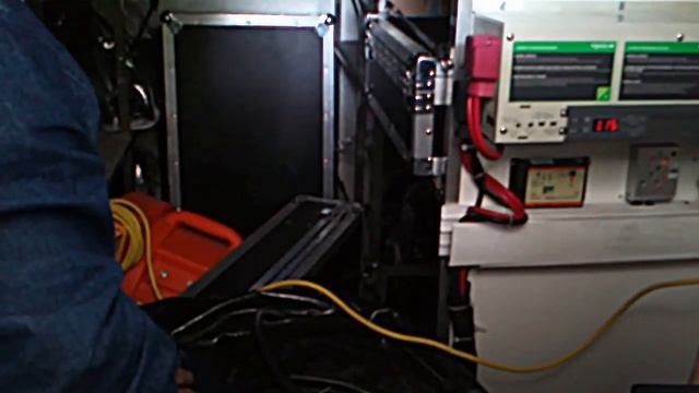 Primera prueba de el EcocinemaMovil. Energia Solar