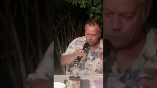 VID_20220805_214149_895.mp4