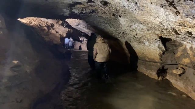 Пещера Абрскил, Абхазия