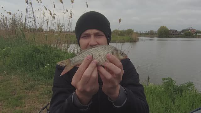 Караси стреляли один за одним! Рыбалка в Краснодарском крае на реке Осечки. Любительская рыбалка.