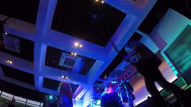 Zed Leppelin performs Led Zeppelin's - You Shook Me