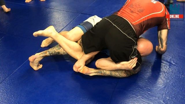 Смольянов Игорь Васильевич - bottom half guard toe hold (полностью - на BJJSCHOOL.ONLINE)