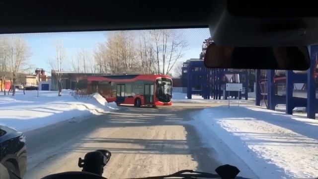 Новый троллейбус Синара на территории трубопрокатного завода  Челябинск 18 января 2023 новости росс