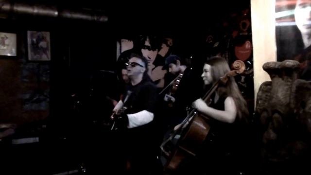 26.02.2016 GERALDIKAАкустика в клубе-музее В.Цоя Камчатка