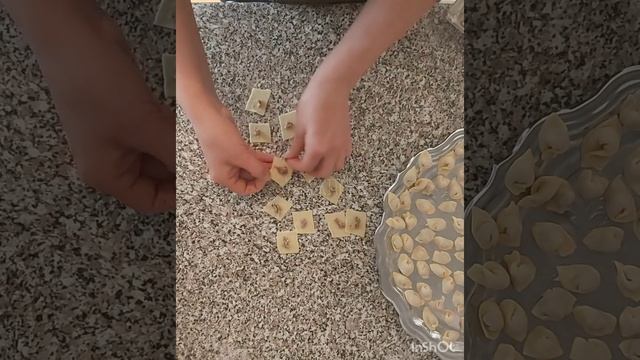 Вкусные  пельмени.Dadlı düşbərələr necə hazırlanır.