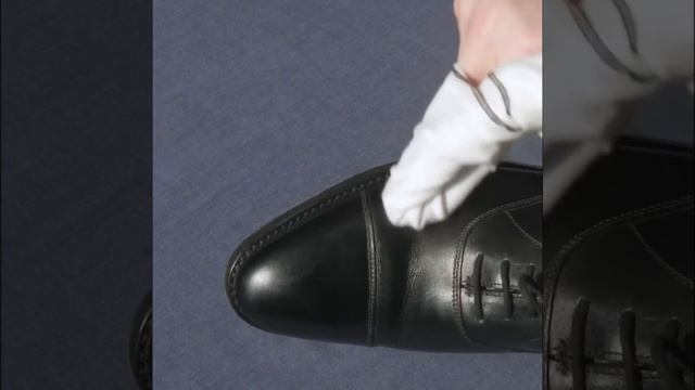 Как правильно чистить обувь и наносить крем для обуви?