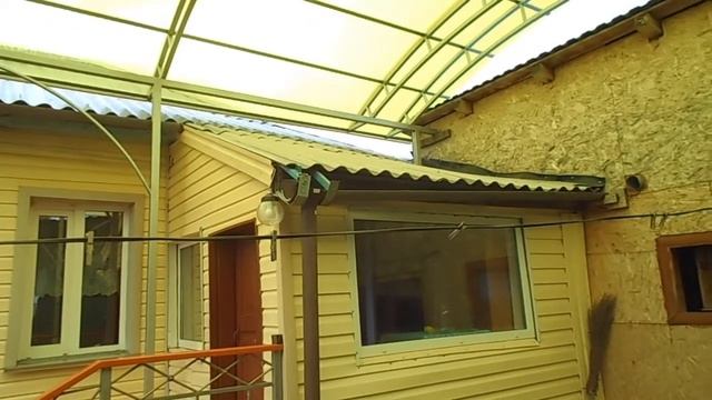 Навес из поликарбоната...А так можно было?!!! Естественно!