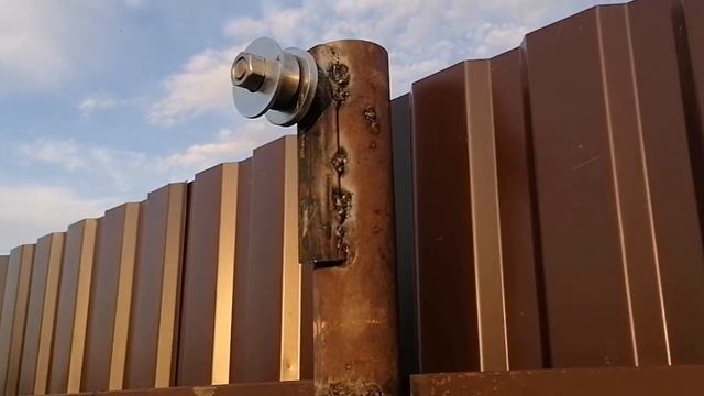 Простейшие, недорогие откатные ворота своими руками, без бетонной плиты. Весь цикл сборки. Часть 1.