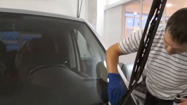 Нанесение инновационного гидрофобного средства для авто "KillAqua" в "Genser-Nissan"