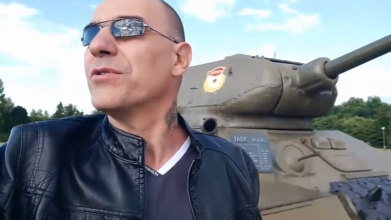 Прохоровка - крупнейшее танковое сражение