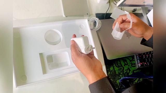Macbook Air M1 chip Unboxing in 2022