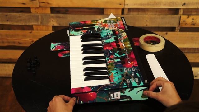Komplete Kontrol S25 Custom Skin Installation Demo by StyleFlip