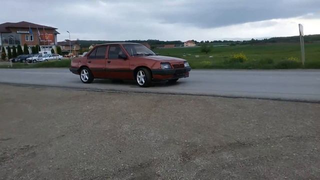 Opel Ascona 16v