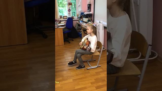 Кукушка - группа Кино (исполнение в школе)