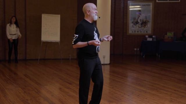 Steve Powell Teaches Partnering Skills in Tango