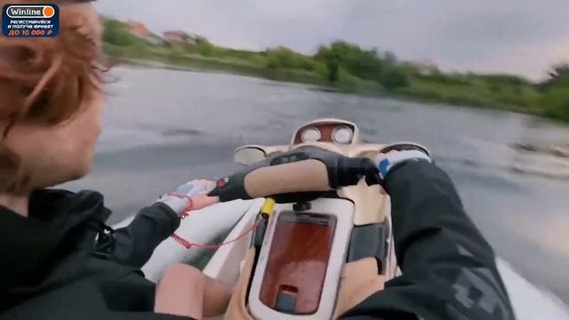 ЗАЗЯЕВА КАТАЮТЬСЯ на ЛОДКЕ и ЛОМАЮТ ЛОДКУ!