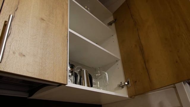 Отзыв с клиентом кухонной фабрики Becker. Кухня на заказ в Санкт-Петербурге и Москве