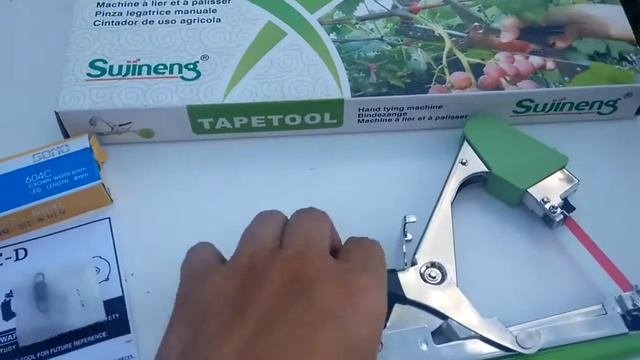 Степлер для винограда. Тапенер Tapetool. Обзор
