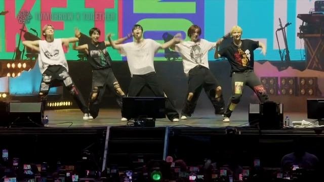 Do It Like That stage  Lollapalooza 2023 - TXT 투모로우바이투게더