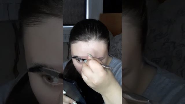 Долговременная  укладка бровей