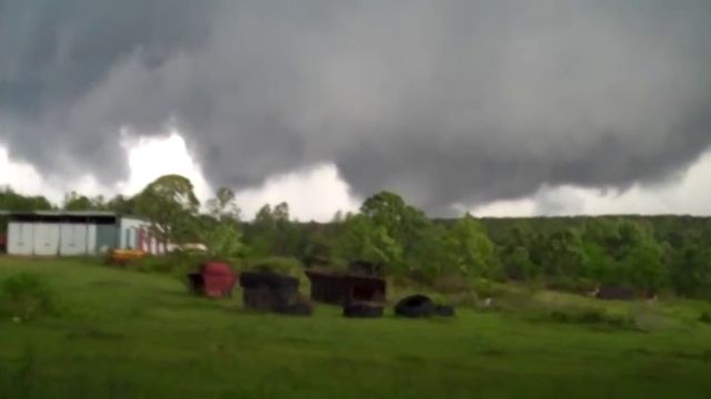 Extreme Tornado Video - Alabama Outbreak April 15, 2011 - Pine Apple, AL Tornado
