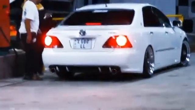 Toyota Crown Athlete