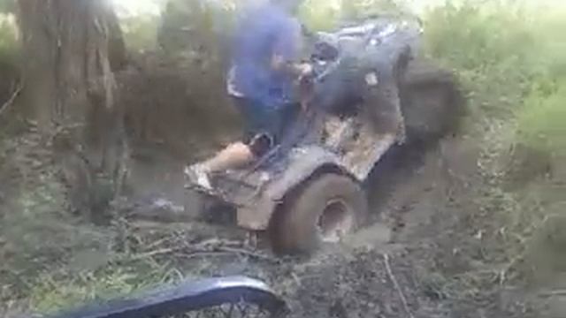 honda 350 rancher es on swamp witches 2wd