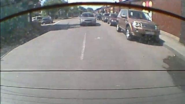 видеорегистратор зеркало (тыловая камера)