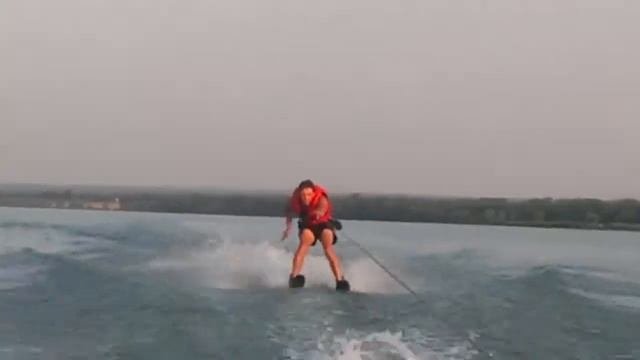 Водные лыжи катание
