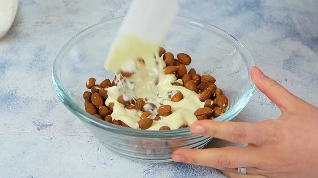 Raffaello Mandeln wie vom Weihnachtsmarkt - Gebrannte Mandeln mit Kokos und Weißer Schokolade