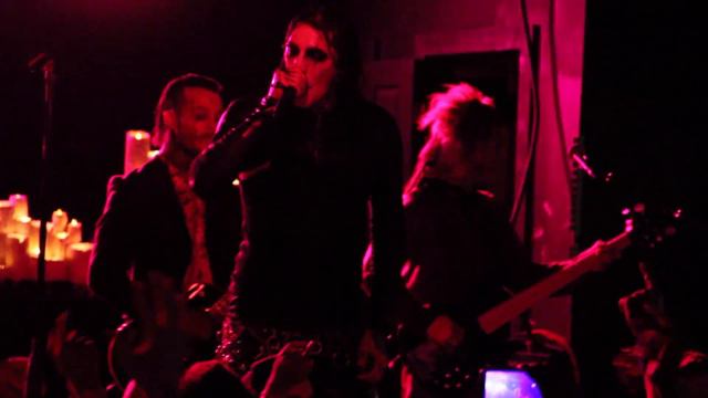 Motionless in White - One Step Closer (Linkin Park cover)