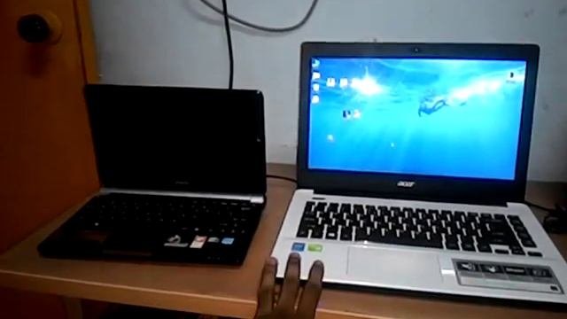 MOOC-COMPARISON ACER ASPIRE E14 AND MSI U160DX