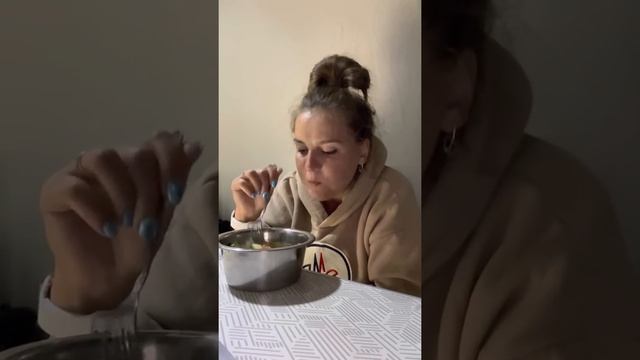 Мукбанг грибочки и салат