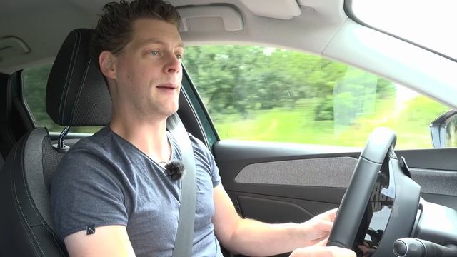 Peugeot 308 SW Hybrid 180 vs. Renault Mégane Estate PHEV 160 - AutoWeek dubbeltest