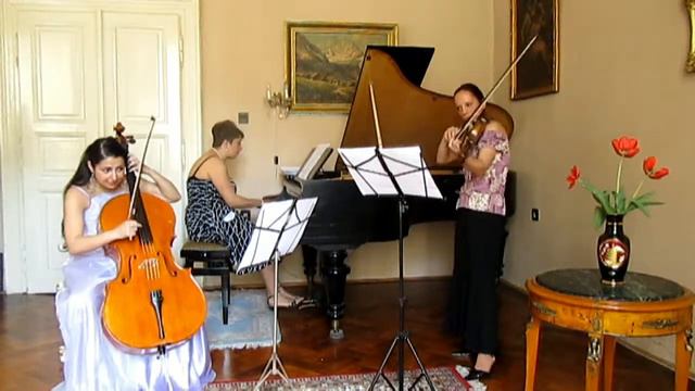 Roy C. Bennett : Red Roses For A Blue Lady