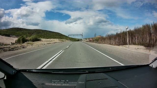 TrendVision DriveCam Real 4K Signature по трассе днем