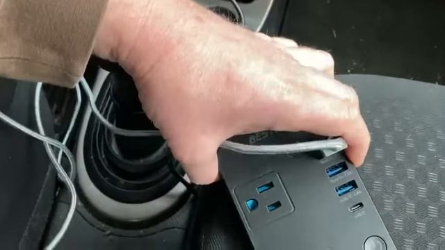 BESTEK 200W Power Inverter