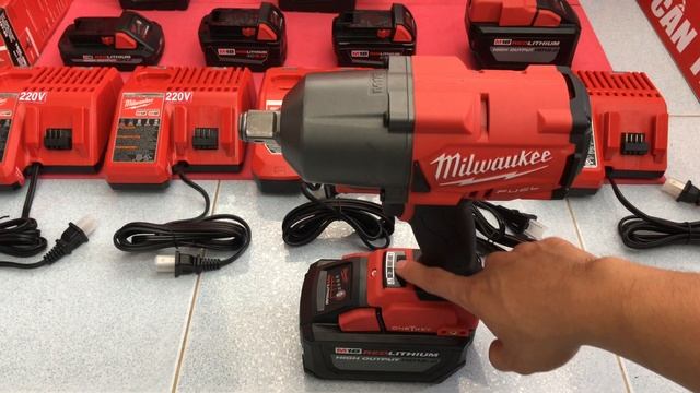 MILWAUKEE M18 FUEL 2767-20 GIÁ 5.200.000-2863-20 GIÁ 6.400.000-2864-20 GIÁ 7.900.000 MILWAUKEE