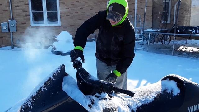 Cold Start On Piece Of Junk VMAX 600